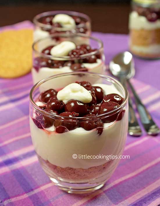 No bake sour cherry cheesecake in a glass No bake sour cherry cheesecake in a glass